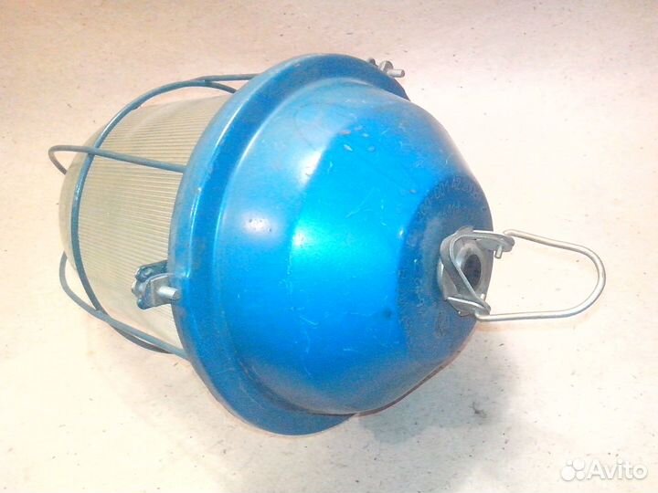 Светильник нсп 41-200 Вт с решеткой