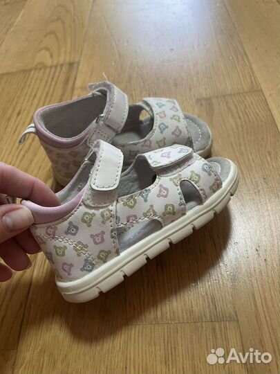 Босоножки сандали туфли для девочки 21 размер
