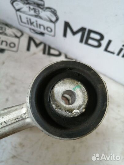 Рычаг верхний левый Mercedes Gl X164