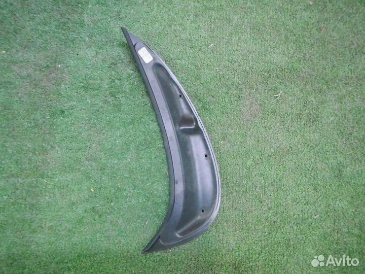 Накладка переднего бампера правая Mercedes AMG GT