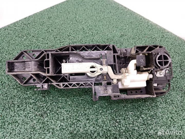 Ручка двери наружная задняя правая Renault Fluence