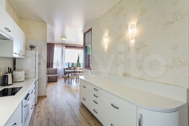 3-к. квартира, 88 м², 3/12 эт.