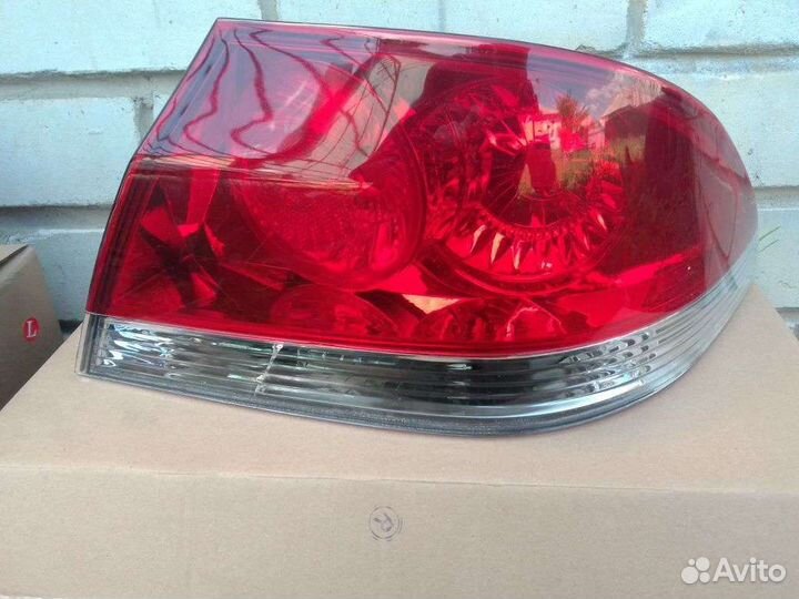 Фонарь задний MN161195 Митсубиси Лансер 9