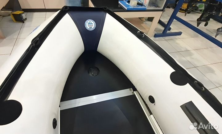 Лодка пвх Stormline Adventure Standard 360 бел-син