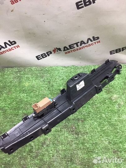 Кнопка стеклоподъемника задняя правая Mazda Cx-7