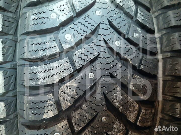 Toyo Observe Ice-Freezer 215/65 R17 103T