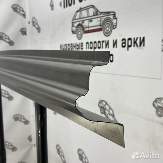 Порог откатной двери VW Crafter mini