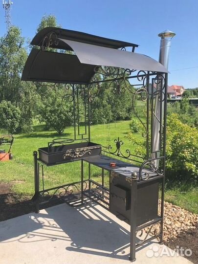 Мангал кованый с крышей
