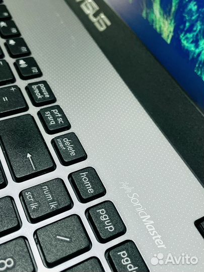 Ноутбук Asus с гарантием