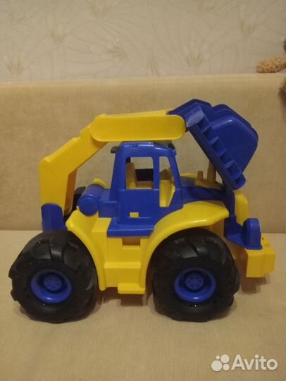 Экскаватор машинка