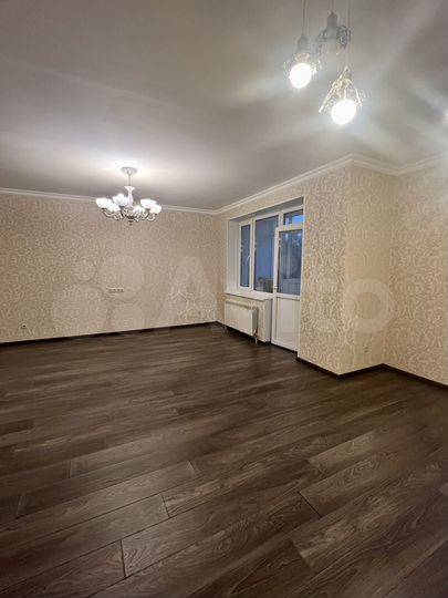 1-к. квартира, 43 м², 1/3 эт.
