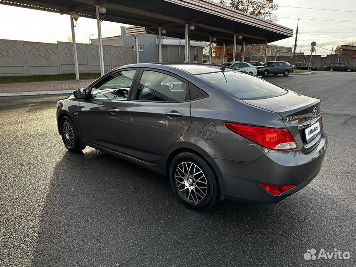 Hyundai Solaris 1.6 AT, 2015, 126 600 км