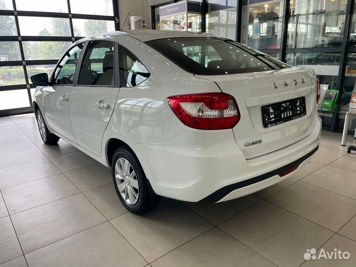 LADA Granta 1.6 МТ, 2023