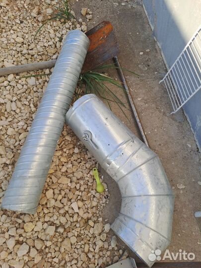 Вытяжка новая