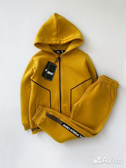 Спортивный костюм