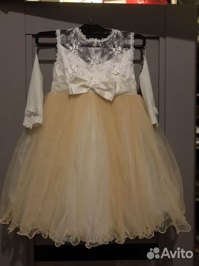 Платье праздничное