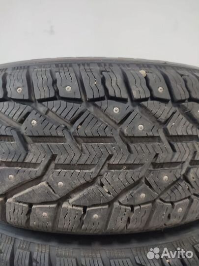 Tigar SUV Ice 215/60 R17