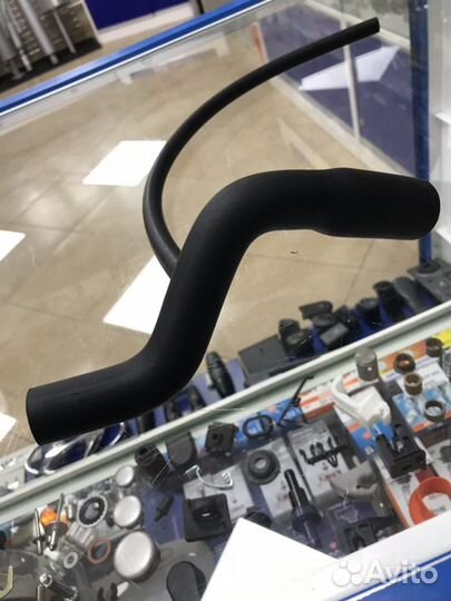 Патрубок вентиляции картера Daewoo Nexia Lanos