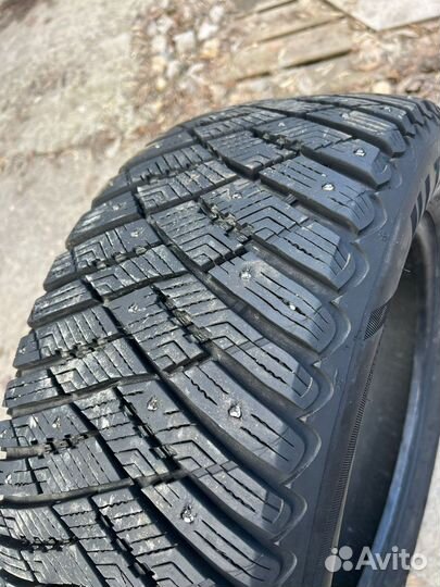 Goodyear Ultragrip Ice Arctic 235/55 R17