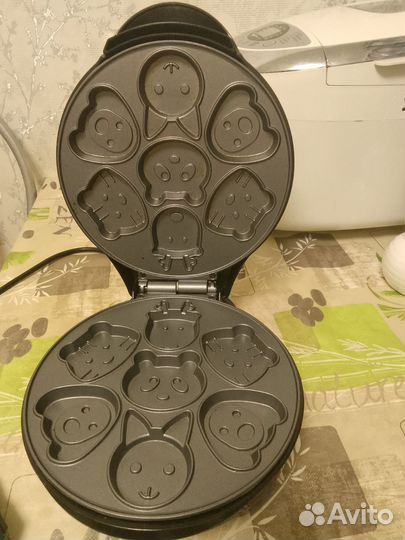 Электрическая вафельница kitfort