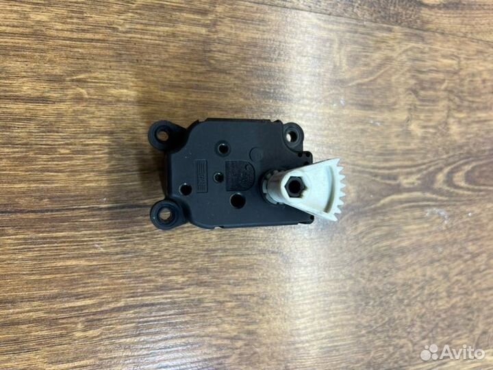 Сервопривод заслонок печки Ford Mondeo III 2 2007