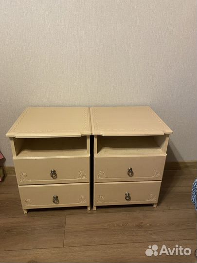 Тумба прикроватная