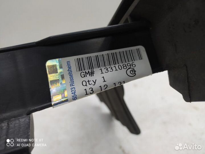 Воздуховод радиатора левый Opel Astra J 08 2010