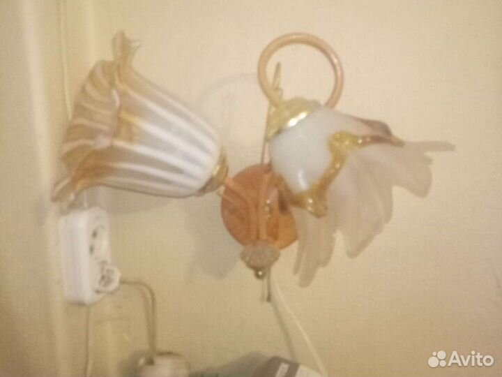Люстра потолочная,бра,плафоны