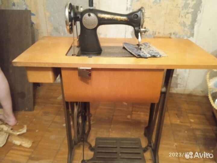 Швейная машинку продам