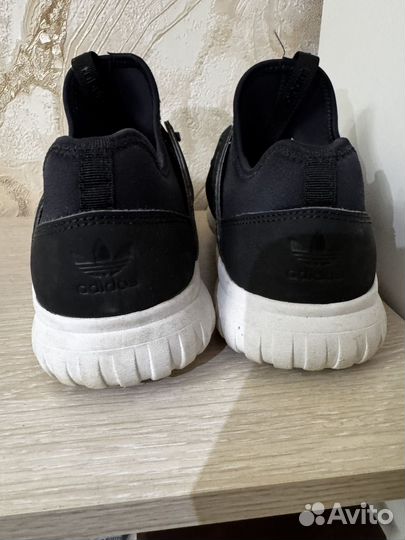 Кроссовки adidas оригиналы 38р в идеале