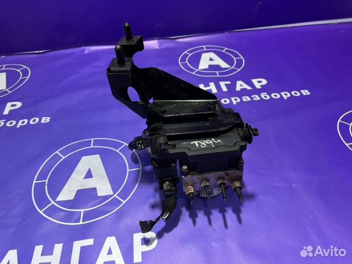 Блок abs Opel Astra J A16XER 2012