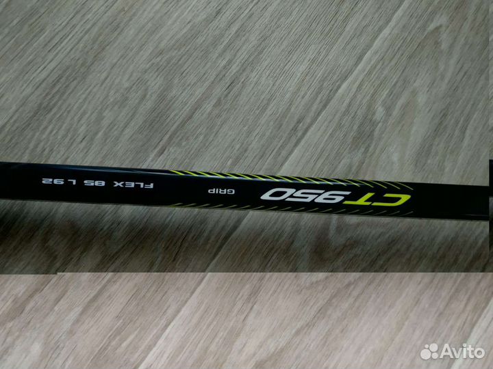 Клюшка хоккейнаят Fisher ST 950