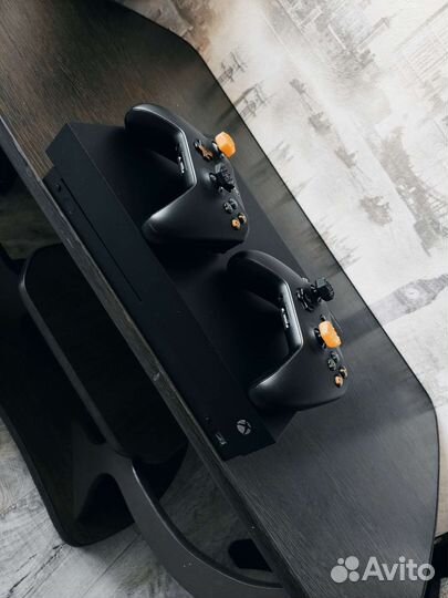 Xbox one X 1tb