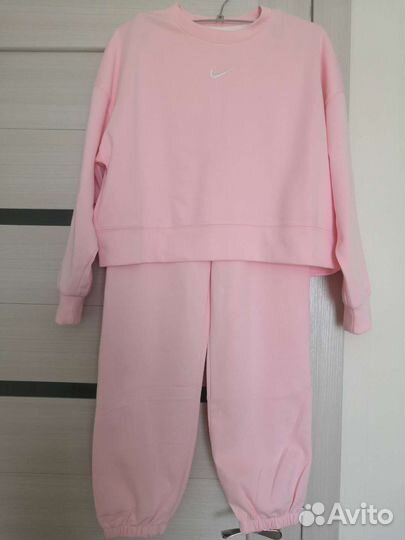 Спортивный костюм Nike