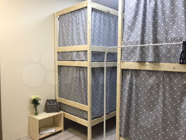 Комната 22 м² в 5-к., 2/5 эт.