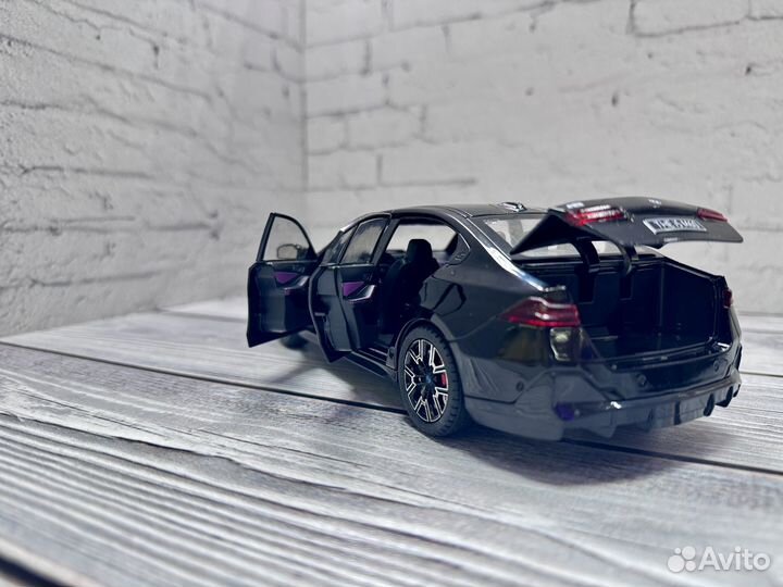 Модель автомобиля bmw m5 f90