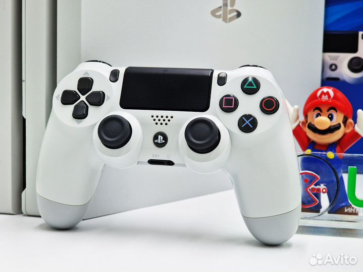 PS4 PRO 9.00 + 2 геймпада + любые игры