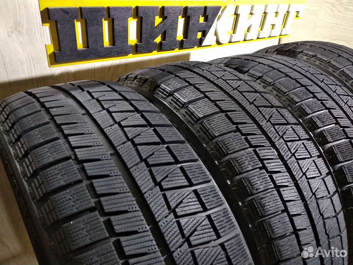 Bridgestone Blizzak Revo GZ 215/60 R17