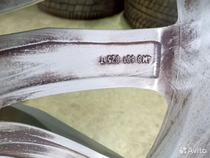 Комплект колес Audi Q8 Continental R20 265/50