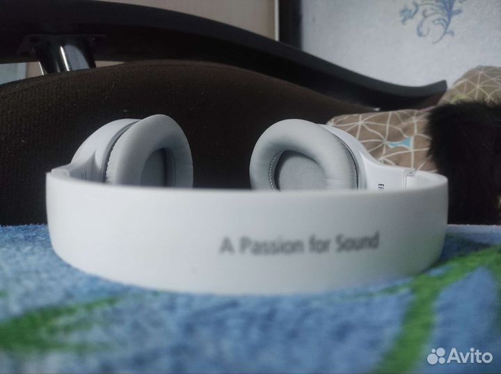 Беспроводные наушники Edifier W800BT Plus