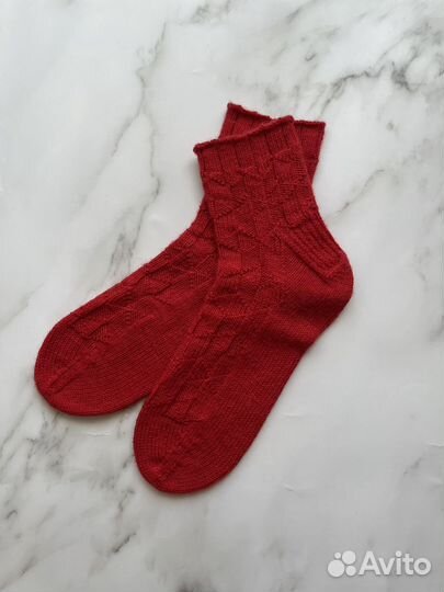 Вязанные носки ручной работы