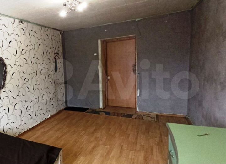 Комната 17 м² в 4-к., 4/5 эт.