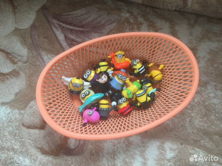 Миньоны из макдональдса