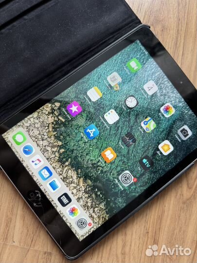 iPad air space gray
