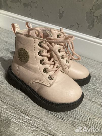 Ботинки на девочку