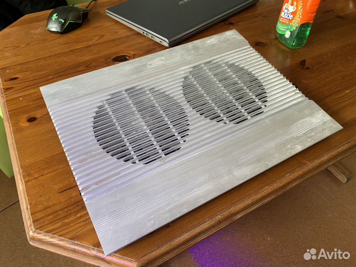 Подставка с охлаждением для ноутбука