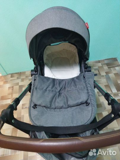 Детская коляска