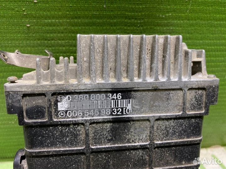 Блок управления двигателем Mercedes E-Class W124