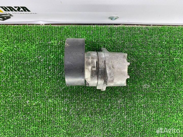 Ролик-натяжитель