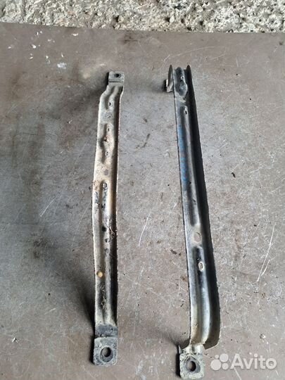 Крепление бензобака Ford Mondeo